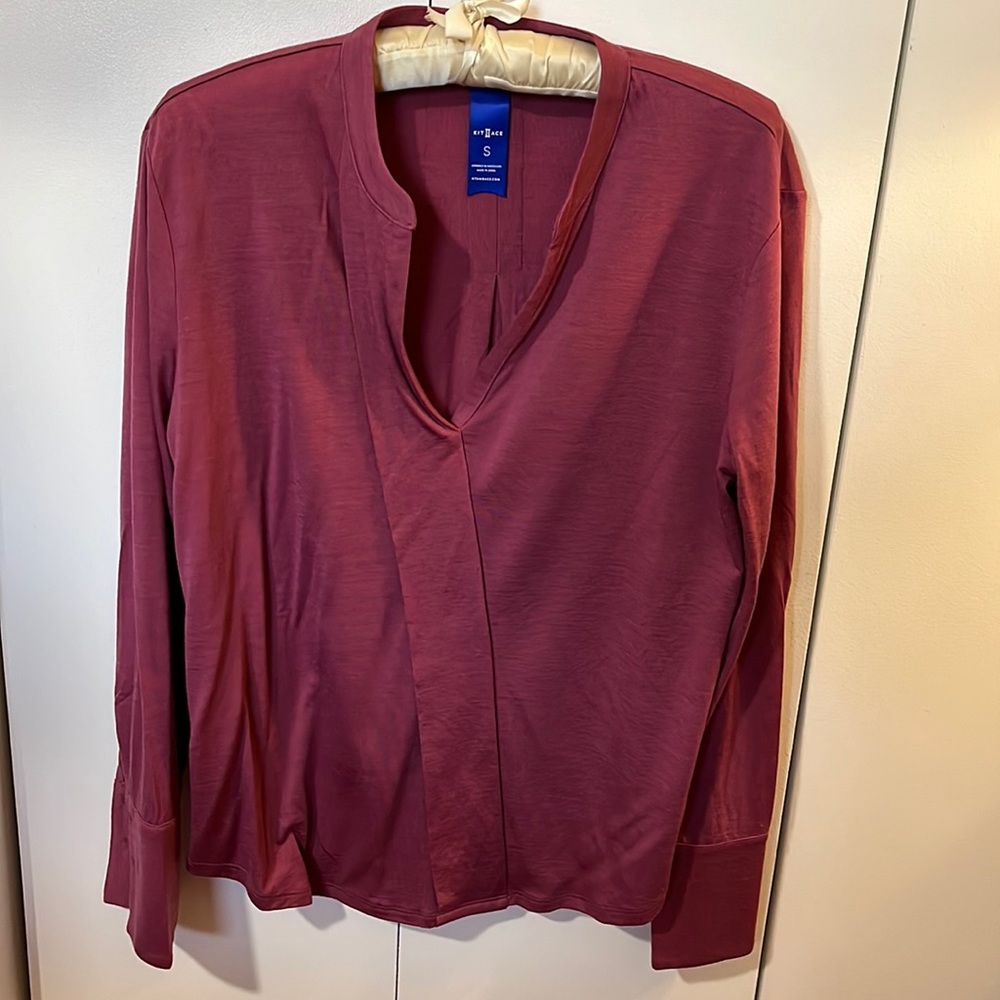 Kit & Ace long sleeve never worn